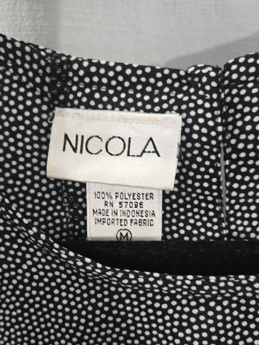 Nicola Black & White Micro‑Dot Blouse – Minimal Luxe Modern Look - Picture 3 of 10